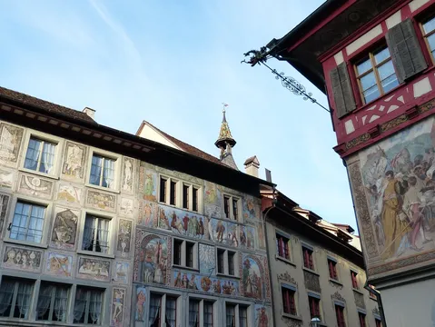 Czego potrzeba przy malowaniu dachu?